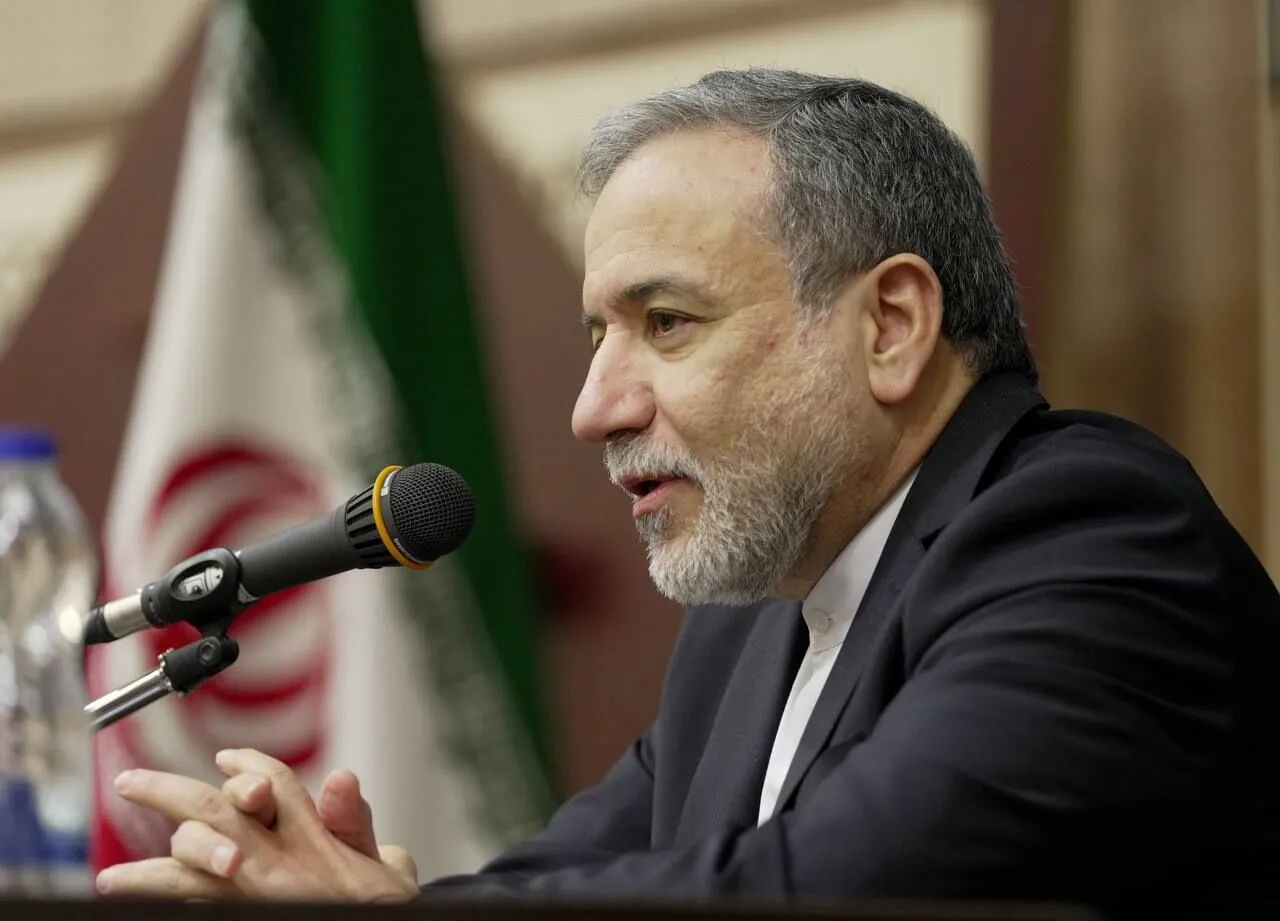 عراقچی: دشمن تصور می‌کرد با هدف قرار دادن انسجام مردم، می‌تواند نظام را تضعیف کند + فیلم