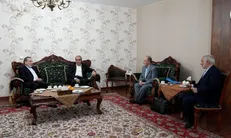 دیدار عراقچی با خانواده استاد دانشگاه ایرانی زندانی در ترکیه