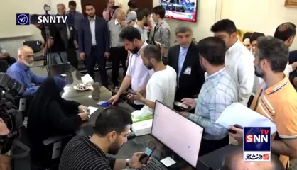ایرانیان ساکن دمشق با حضور در سفارت ایران رای خود را برای مشارکت در چهاردهمین دوره انتخابات ریاست جمهوری به صندوق انداختند