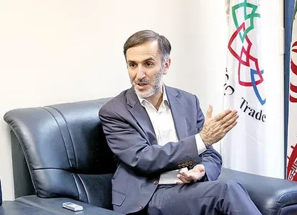 تعلیق ۲۵۰۰ کارت بازرگانی که هیچ ارزی به کشور برنگرداندند