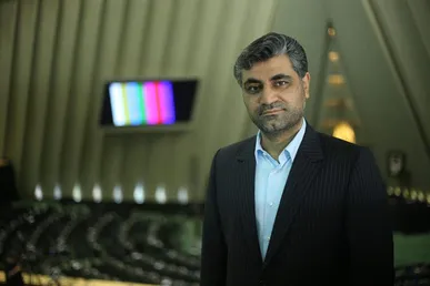 نوسازی تأسیسات نفتی و پتروشیمی اولویت اصلی کشور