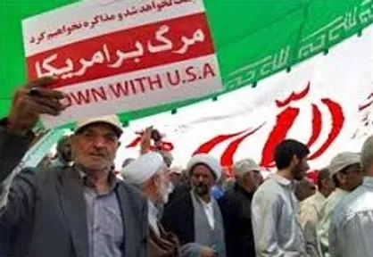حمایت دانشجویان مشهدی از بیانیه شورای عالی امنیت ملی/ مسئولان از برجام درس عبرت بگیرند