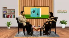 در کتاب «باخه یعنی لاک‌پشت» سرنوشت راوی هر قصه در دل قصۀ بعدی روایت می‌شود