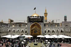 حرم رضوی آماده پذیرایی از زائران در روز دحوالارض و ارتحال امام