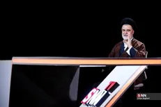 نبویان: ترامپ بی‌عقل نیست؛ ناوها و هواپیماها برای تأثیر بر افکار عمومی ایران آورده شده‌اند + فیم