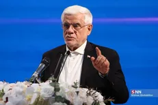 عارف: ما بازار بزرگی برای صنعت خود در اختیار داریم/ دولت برای تعامل با کشور‌های همسایه به استان‌های مرزی اختیار داده است + فیلم