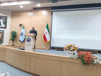 رئیس دانشگاهِ نسل سوم باید مذاکره&zwnj;کننده حرفه&zwnj;ای با جامعه باشد