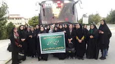 دانشجویان دختر دانشگاه یاسوج عازم پیاده‌روی طریق رضوی شدند