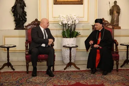 عون: هر موضوع مورد اختلافی از جمله سلاح حزب&zwnj;الله باید از طریق گفت&zwnj;وگو حل شود