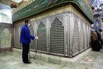  ضد عفونی کردن حرم حضرت فاطمه معصومه(س)