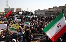 اجتماع بزرگ امت رسول‌الله فردا در میدان انقلاب / دعوت کانون‌های قرآنی و هیئات مذهبی از مردم
