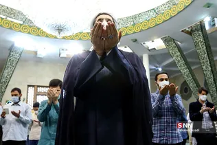 اقامه نماز عید فطر در مسجد دانشگاه تهران
