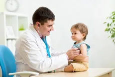 پیگیری برای رفع کمبود پزشک متخصص کودکان و بیهوشی در خراسان جنوبی
