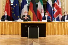 تلاش اروپایی‌ها برای طولانی کردن زمان گریز هسته‌ای ایران