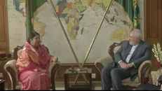 ظریف با رئیس‌مجلس بنگلادش دیدار کرد
