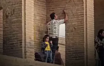بی مهری گردشگران به آثار باستانی و تاریخی!