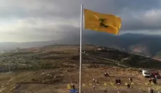 اهتزاز پرچم حزب الله بر فراز یک پایگاه نظامی اسراییلی