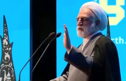 کودک که بودم در کنار خواهرانم قالیبافی می&zwnj;کردم