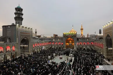 لحظه تحویل سال ۱۴۰۵ در حرم مطهر رضوی (ع)