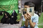 برگزاری مراسم مولودی خانگی در منزل خانم کاظمی با رعایت فاصله گذاری اجتماعی