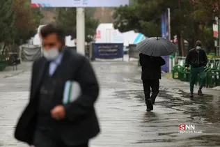 بازدید فرماندار تهران از ثبت نام انتخابات شورای شهر