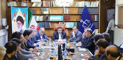 خدمت به مردم وظیفه حکومت است