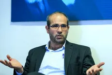 دولت برای تعیین دستمزد کارگران با اعداد بازی می‌کند