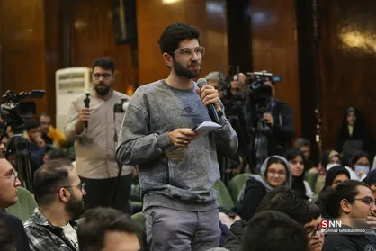 دانشجو مطالبه&zwnj;گر بود، امروز سرگرم شد