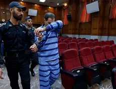 بنیتا به چشمانم نگاه می‌کرد/ از ۱۵ سالگی شیشه مصرف می‌کنم
