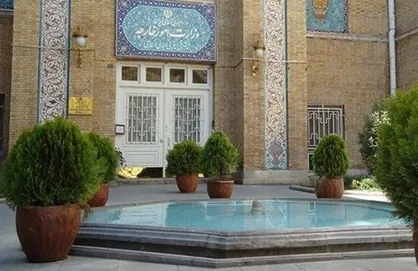 به تلاش&zwnj;ها برای تعیین تکلیف سرنوشت چهار دیپلمات ربوده شده ایرانی ادامه می&zwnj;دهیم