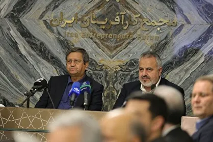 رئیس کل بانک مرکزی: مشکلی در تامین ارز نداریم