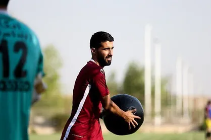 هافبک پرسپولیس نامزد بهترین بازیکن سال کشورش شد+عکس