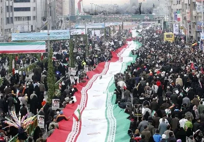 آنچه جمهوری اسلامی به ایران داد