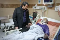 عیادت استاندار کرمان از مجروحین حمله به پایگاه هوانیروز کرمان