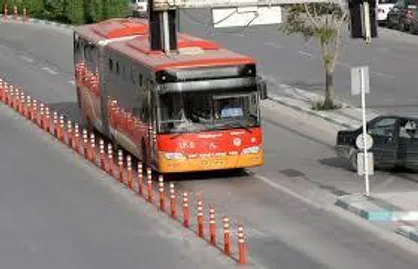 انتقاد از تمرکز خدمات BRT بر هسته مرکزی البرز/ نارضایتی از معطلی ۹۰ دقیقه&zwnj;ای شهروندان در ایستگاه&zwnj;ها