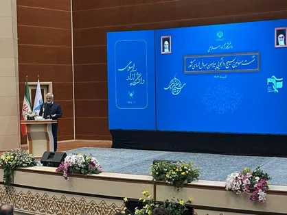 طهرانچی: در دانشگاه آزاد بنگاه&zwnj;داری نمی&zwnj;کنیم، برای دانشجویان وام می&zwnj;گیریم / ۱۰ سال دیگر باید مهندس از خارج وارد کنیم + فیلم