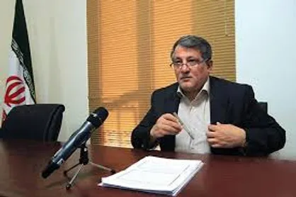 شورا تلاش می&zwnj;کند افشانی شهردار باقی بماند