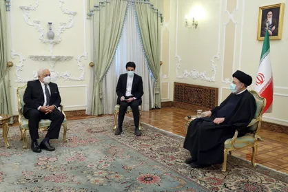 رئیسی: ایران با کشور&zwnj;هایی که در خط مقدم مبارزه با سلطه&zwnj;گران هستند ارتباط راهبردی دارد