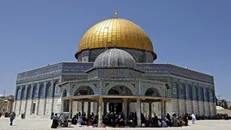 فلسطینی‌ها به سوی مسجد الاقصی رهسپار شوند