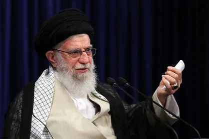آغاز جلسه ویژه شورای عالی هماهنگی اقتصادی در حضور رهبر انقلاب