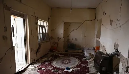 مصدومیت ۸ نفر در پی زلزله شهرستان کوهرنگ / بالگرد اورژانس آماده اعزام
