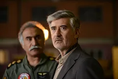 گریم بازیگر نقش مرحوم هاشمی در «منصور» ۵ ساعت طول می‌کشید / سورنا ستاری ۲ بار سر لوکیشن آمد