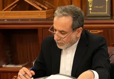 تبریک عراقچی به علی لاریجانی / وزارت امور خارجه آماده همکاری نزدیک و صمیمانه با شما است