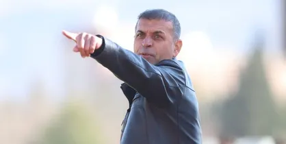 ویسی: بازی تهاجمی جلوی پرسپولیس در آزادی یعنی مرگ/ امیدوارم با دست پر از ورزشگاه آزادی خارج شویم