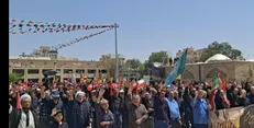 پناهِ اشک‌های دلدادگان اربعین در آستانه‌ امامزاده دوخاتون؛ وقتی زمین شهرکرد، کربلا می‌شود + فیلم