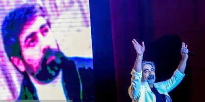 کنسرت حسین زمان موسیقی پاپ با مبنای علمی و ارکستر بزرگ
