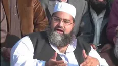 احضار عالم افراطی پاکستان به خاطر واریز پول از غرب