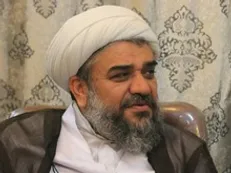 بازخوانی مواضع روشن و انقلابی امام جمعه فقید کازرون / شهید خرسند: هرگاه به غرب‌زده‌ها میدان داده شد ضربه خوردیم