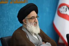 پیشرفت علمی و فناوری باید از مدرسه آغاز شود و در دانشگاه به مراحل بالاتری برسد