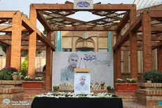 پیکر مرحوم وحید حیاتی به سوی خانه ابدی بدرقه شد